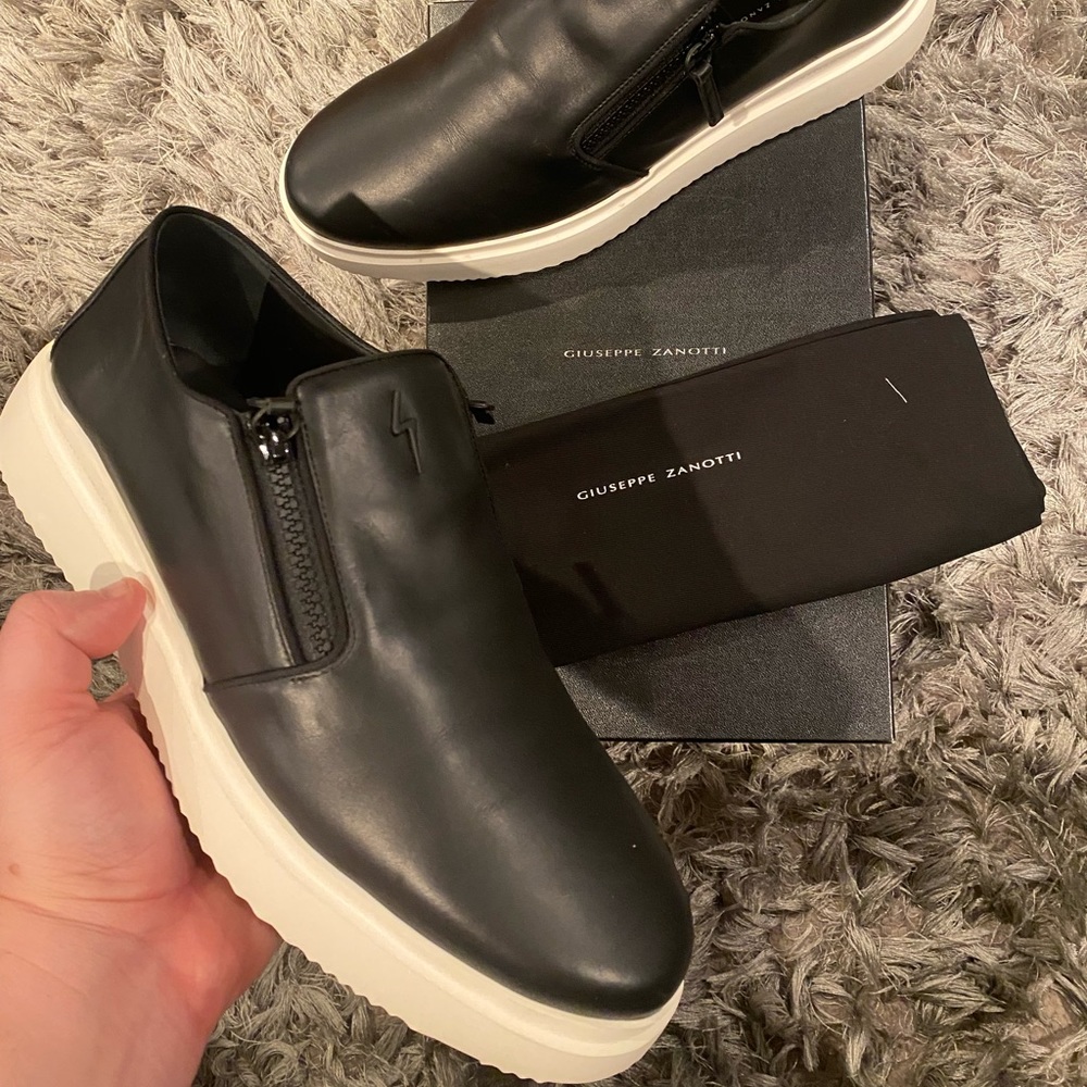 Guiseppe Zanotti Sneakers